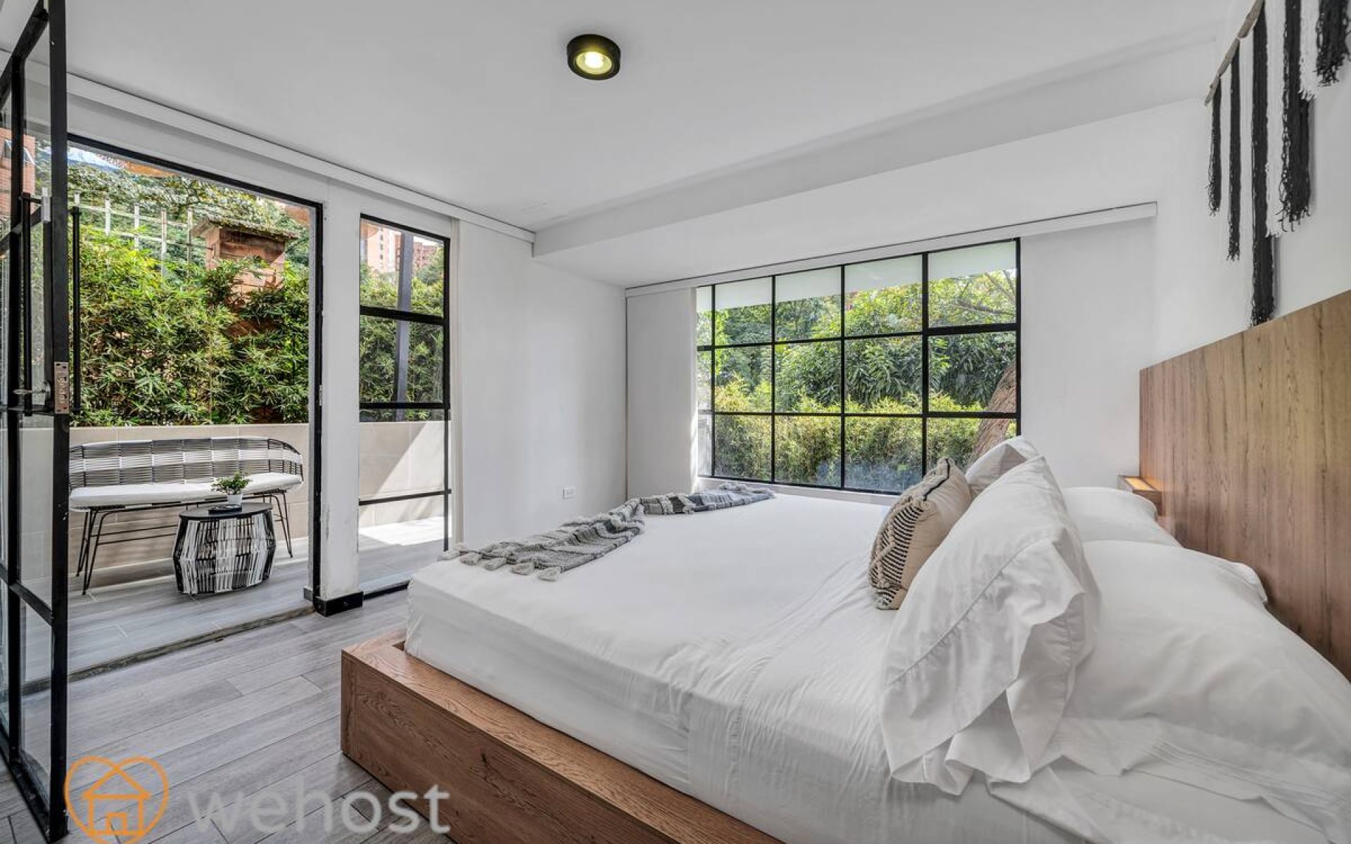 29ad40ad-0d4e-4479-a9fc-97e98f94daa3