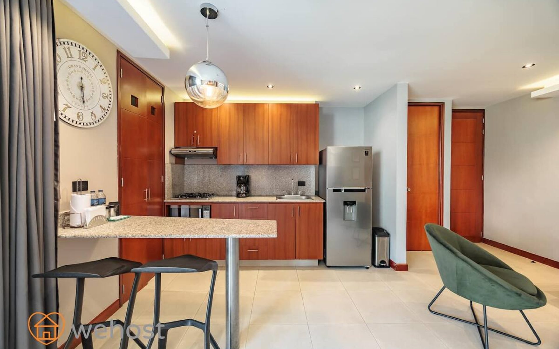 9b263610-ed2d-400e-8080-f98b295ef13a