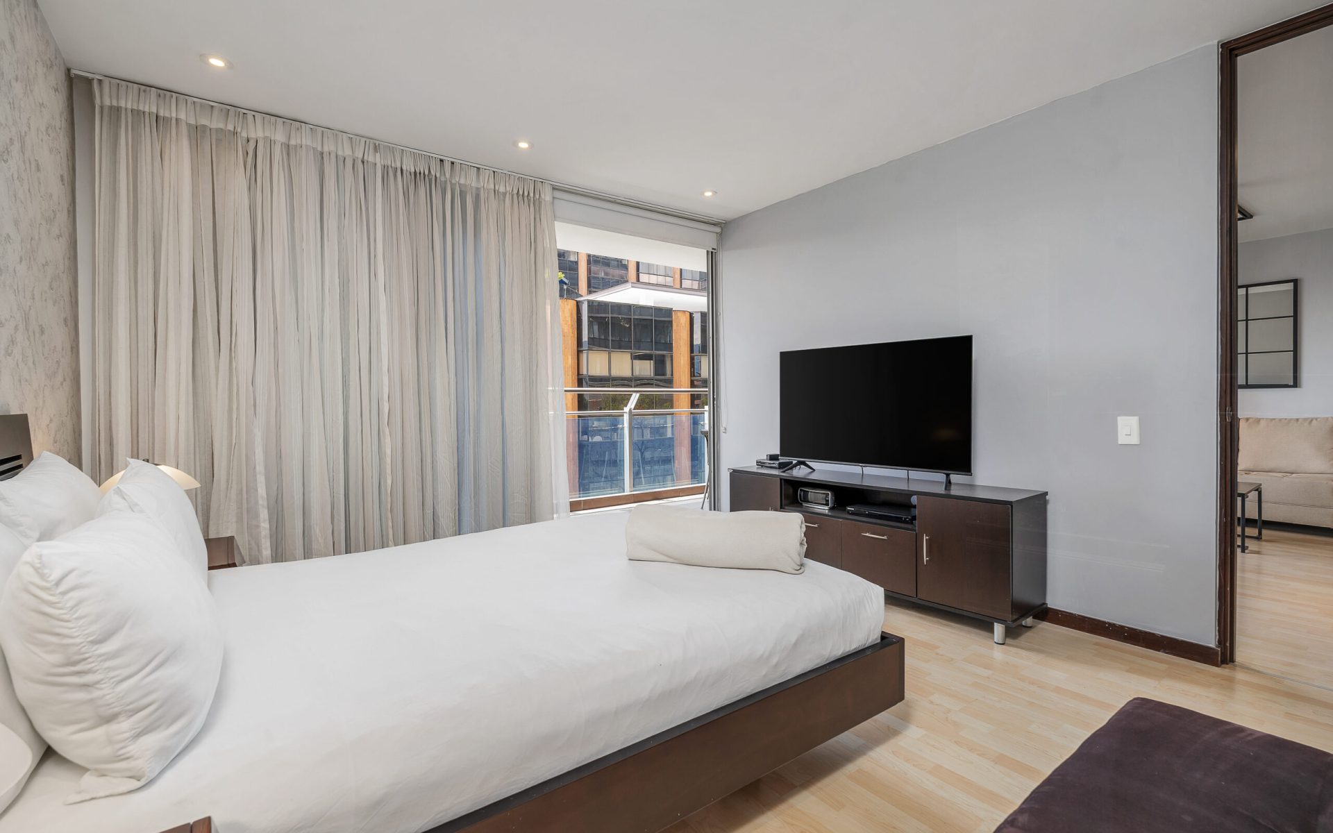 Milla-de-Oro-Apartamento-2-habitaciones-Poblado-43-Avenida-402-18