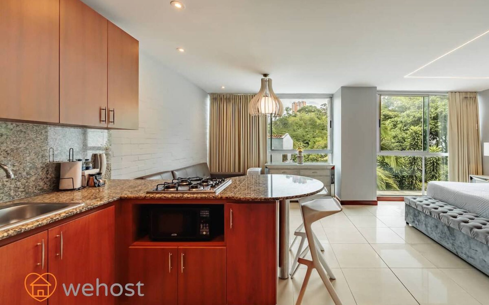 ad4dbc60-033c-4ccd-8538-813dd95647f1