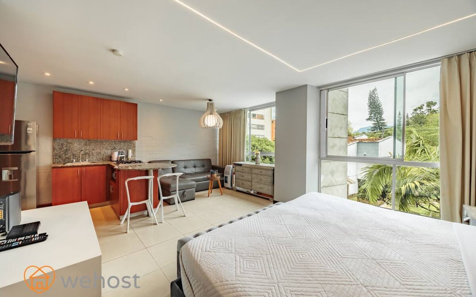 d3719a4a-0477-4054-b5cf-3fda953738bb